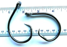 25 GT 4X Strength L2004 Inline Black Nickel Circle Hooks size 13/0 