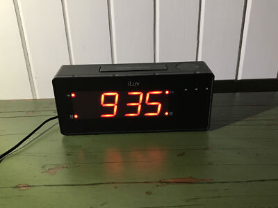 DISCOUNTED iLuv Jumbo LED ALARM CLOCK MODEL#TSBOOM ~BED SHAKER IS NOT INCLUDED
