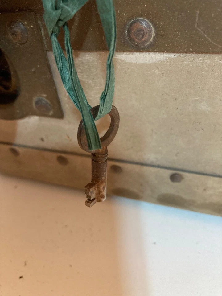 DE COLECCIÓN ESTUCHE VENDEDOR M CEREZA VIAJEROS REQUISITOS MALETA MALETERO con LLAVE Foto 4 de 4