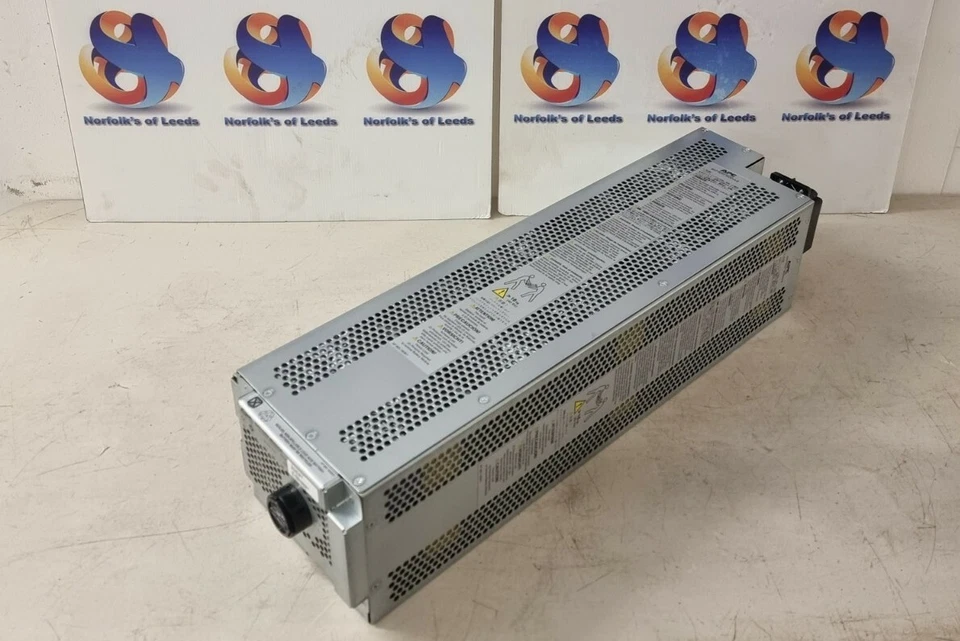 Apc SYMMETRA LX FLAME RETARDANT BATTERY MODULE Hotswap Rack OEM UPS SYBT5 FR (M) - Image 3 of 4