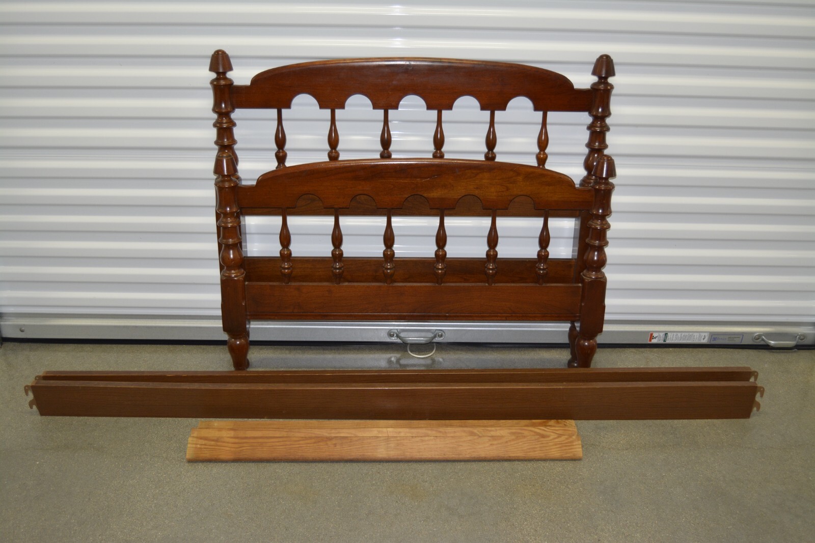 Ethan Allen Sheffield Cherry Twin Spindle Bed Vintage 115612 eBay