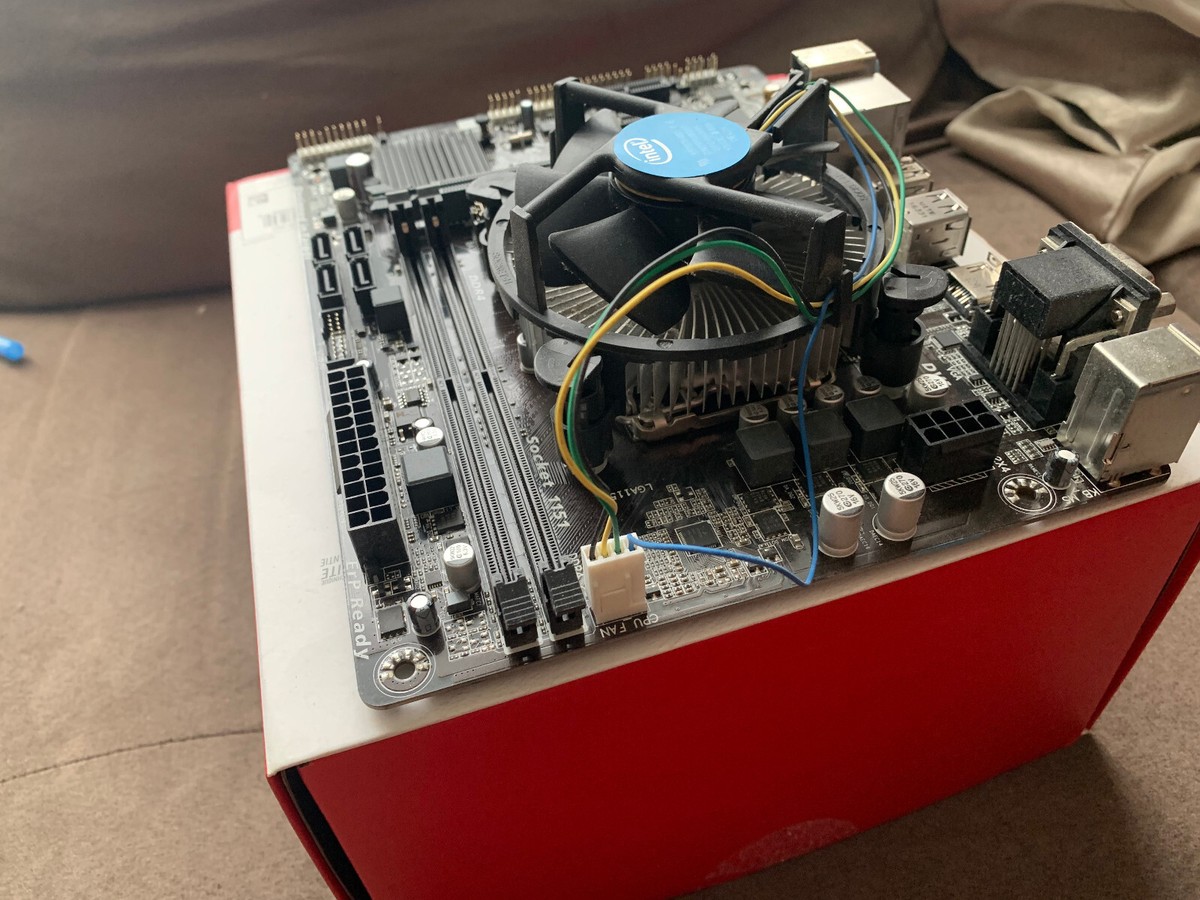Intel Core i5-6400 2.70ghz Processor with Gigabyte GA-H110M-S2H