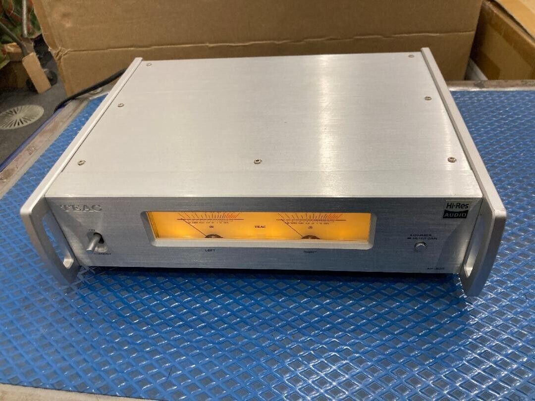 TEAC AP-505-S Stereo Power Amplifier Silver Audio Compact TEAC AP-505-S Stereo Power Amplifier Silver Audio Compact