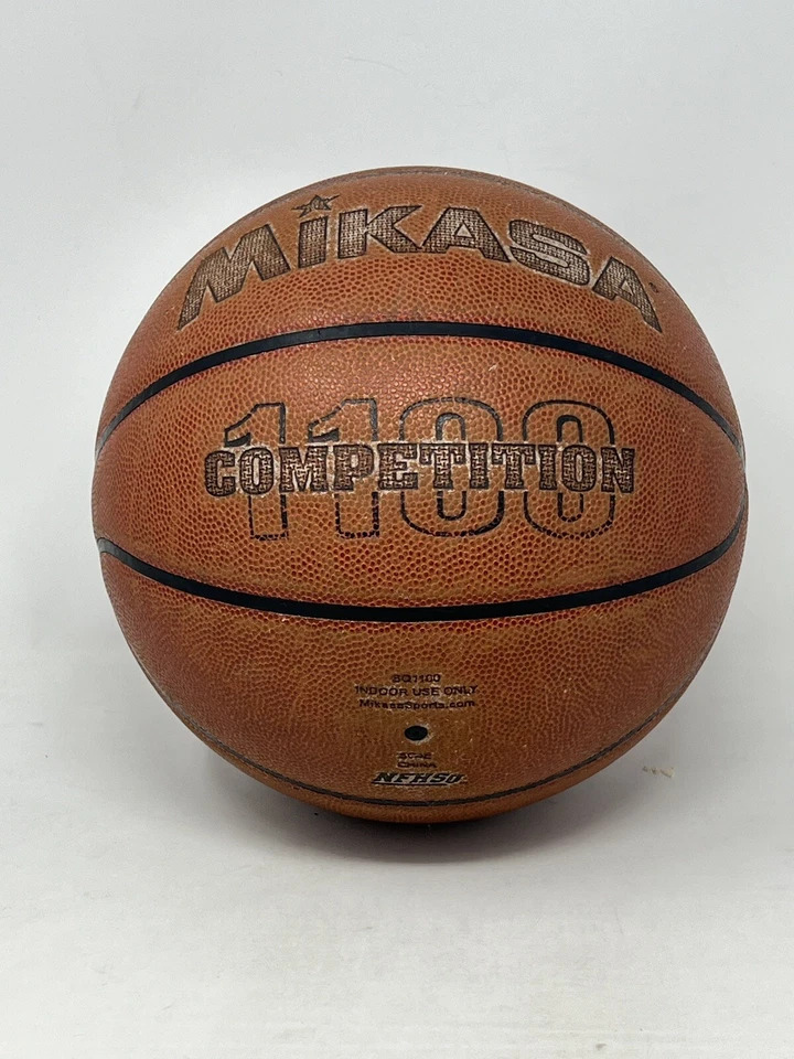 Коричневый баскетбольный мяч Mikasa BQ1100 Competition состав для помещений - Изображение 2 из 4
