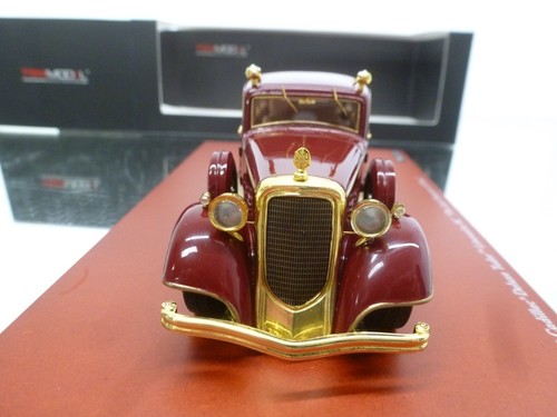 TSM 124312 CADILLAC DELUXE TUDOR "LAST EMPEROR OF CHINA" -RED 1:43- GOOD IN BOX - Imagen 6 de 11