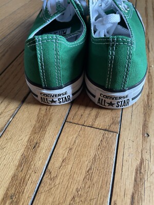 NIB Converse Unisex Chuck Taylor display picture 3