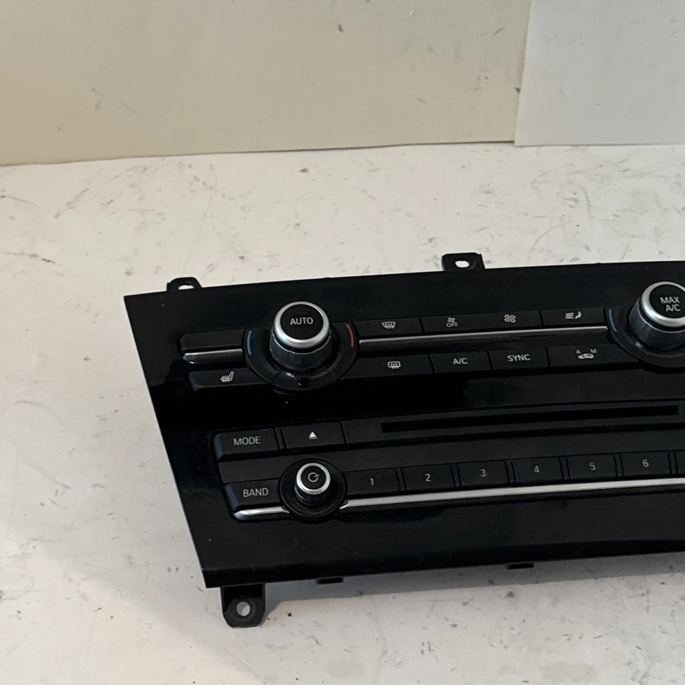 2017 BMW X3 FRONT DASH CONSOLE AC CLIMATE TEMPERATURE CONTROL SWITCH OEM 6821431 - Image 3 of 4