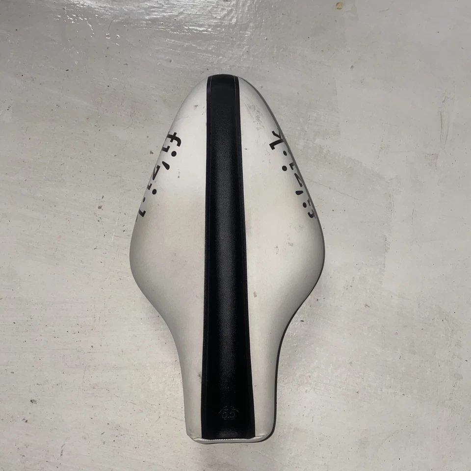 Fizik TRITONE 5.5 Saddle Bicycle Bike Seat White With Black Groove fi’zi:k - Image 2 of 4