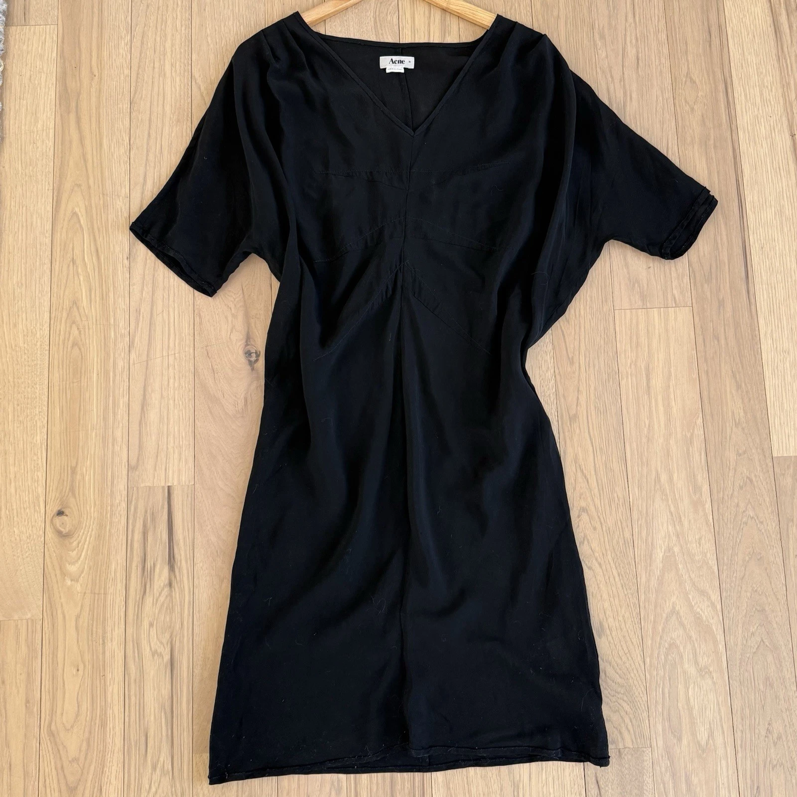 Abito donna ACNE Studios manica corta scollo a V a strati nero taglia 36