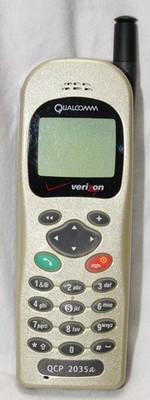 vintage qualcomm qcp 2035a cell phone AS-IS untested decoration prop verizon