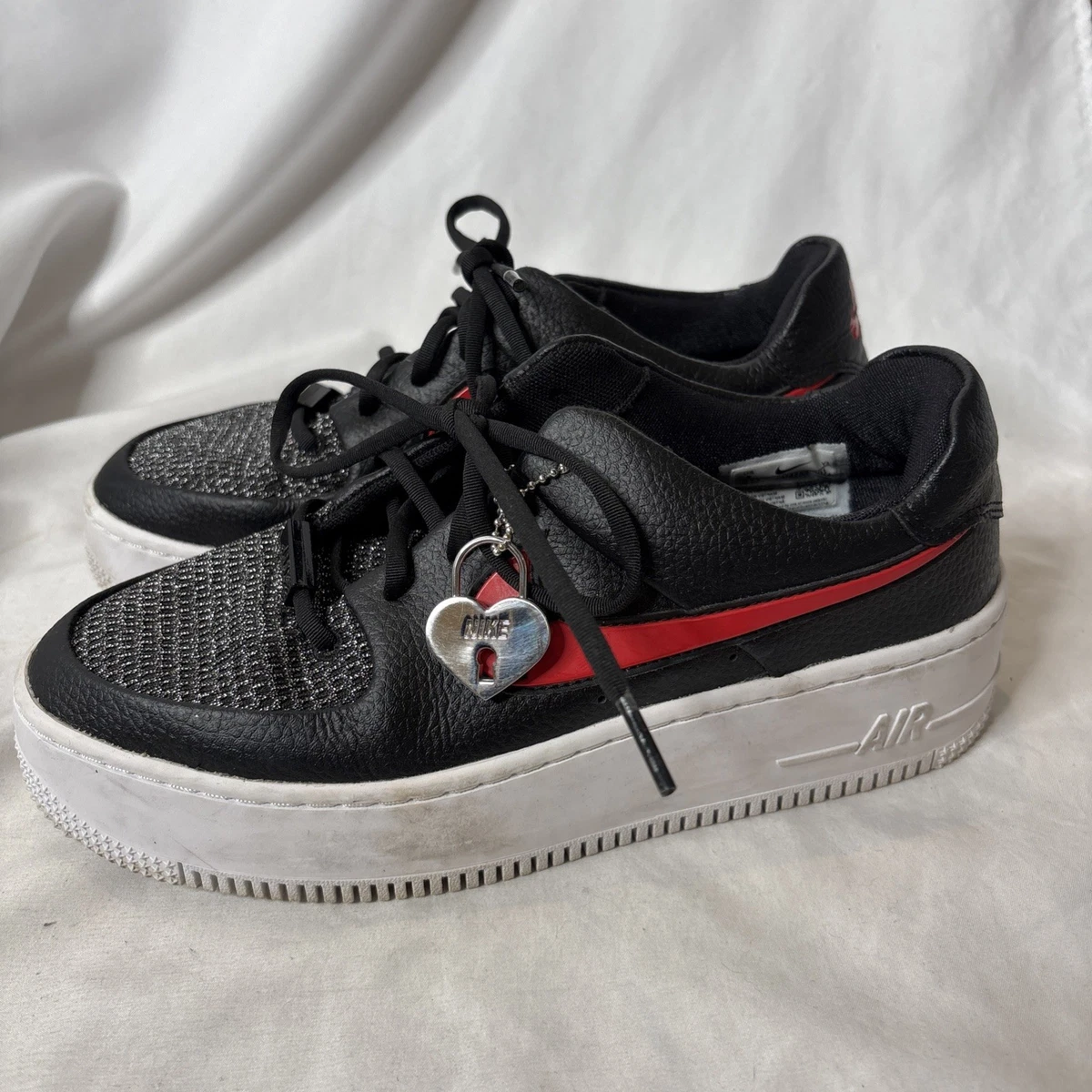 Las mejores ofertas en Nike Air Force 1 Sage Low Valentine's Day W