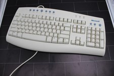 Microsoft Internet Keyboard PS/2 Wired RT9443 Vtg - Good Working Condition