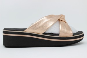 skechers relaxed step sandals