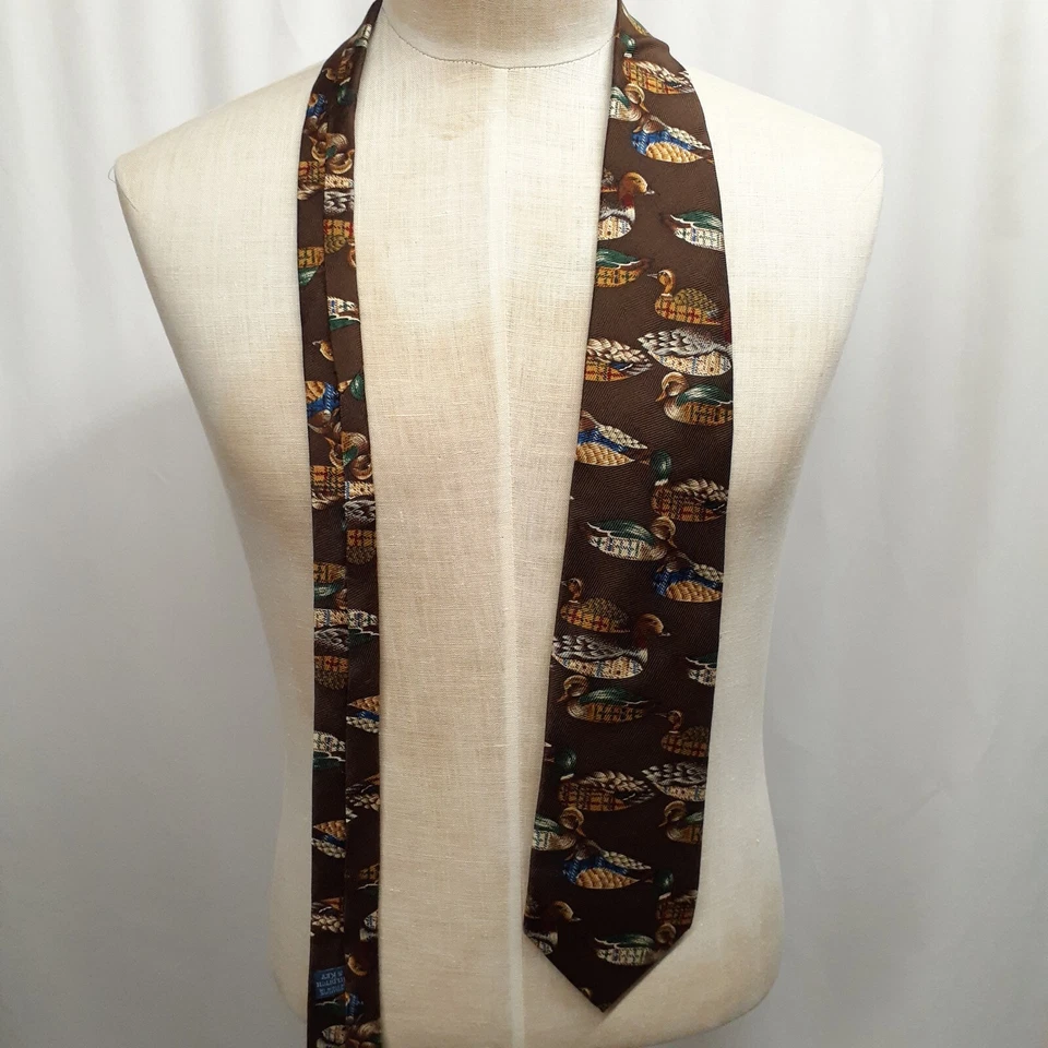 Corbata de seda tejida pato marrón 58" x 3,75" gansos Hilditch & Key, Saks Fifth Avenue Foto 2 de 4