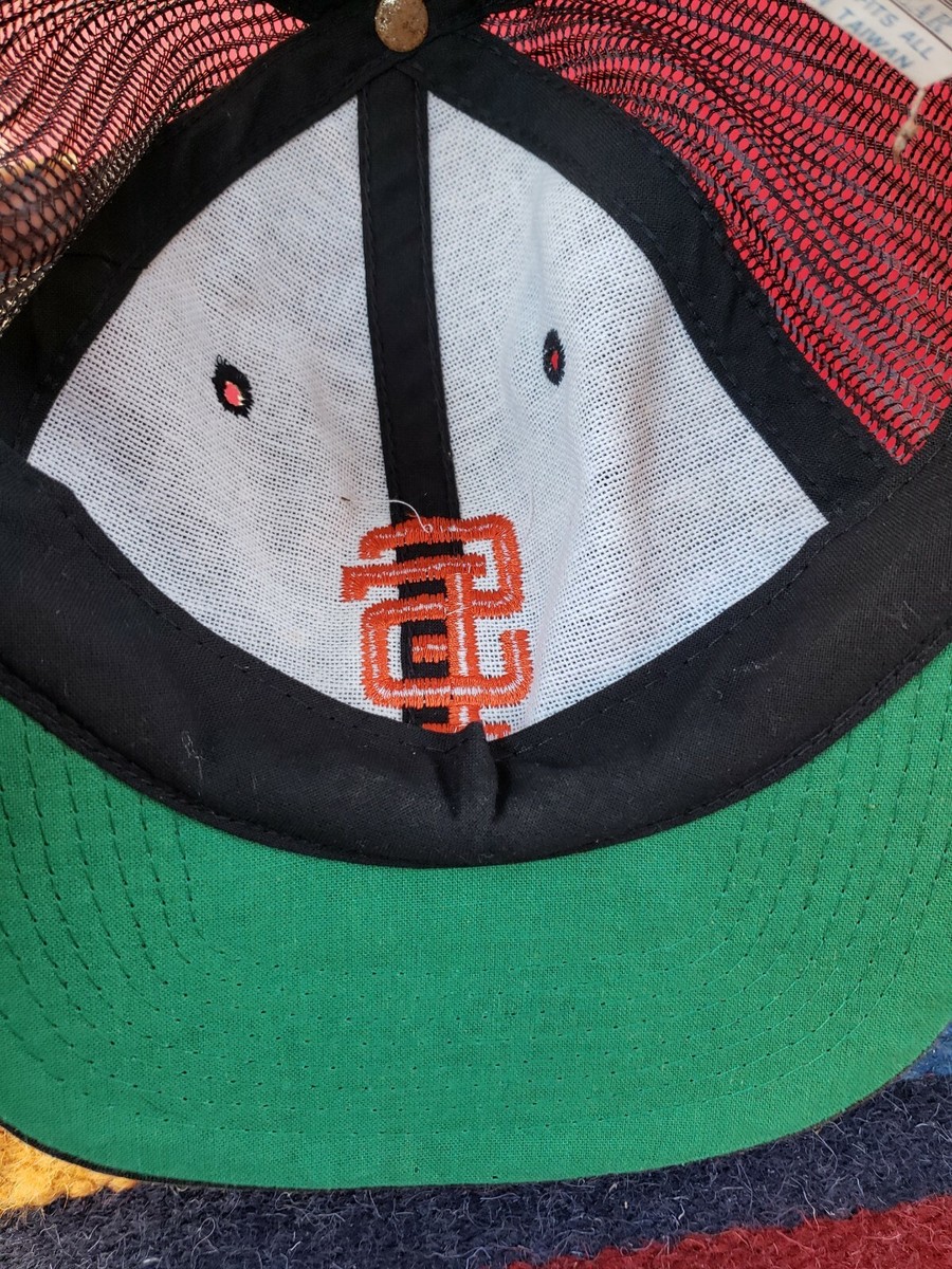 VTG 80s New Era San Francisco Giants Snapback Hat Adjustable VTG 80s New Era San Francisco Giants Snapback Hat Adjustable