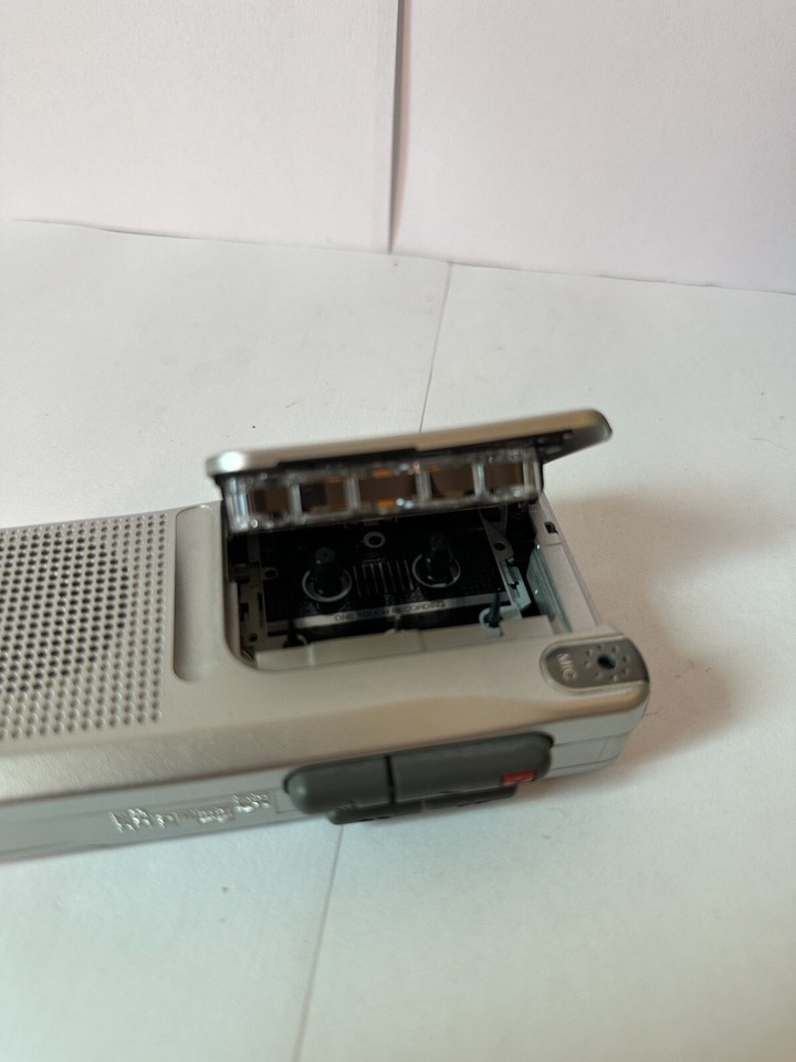 Panasonic RN305 VAS Voice Activated System Handheld Cassette Voice