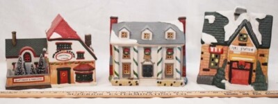 3 CERAMIC LEMAX LIGHT UP CHRISTMAS VILLAGE