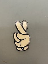 Mickey Mous Hand Finger Crossed Authentic Disney Pin