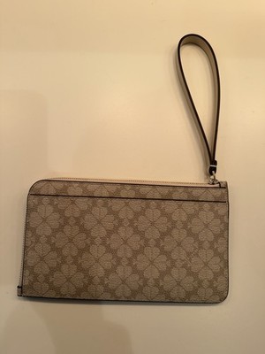 ケイティ Kate Spade KG487 Spade Lucy Flower Jacquard Medium Zip Wristlet
