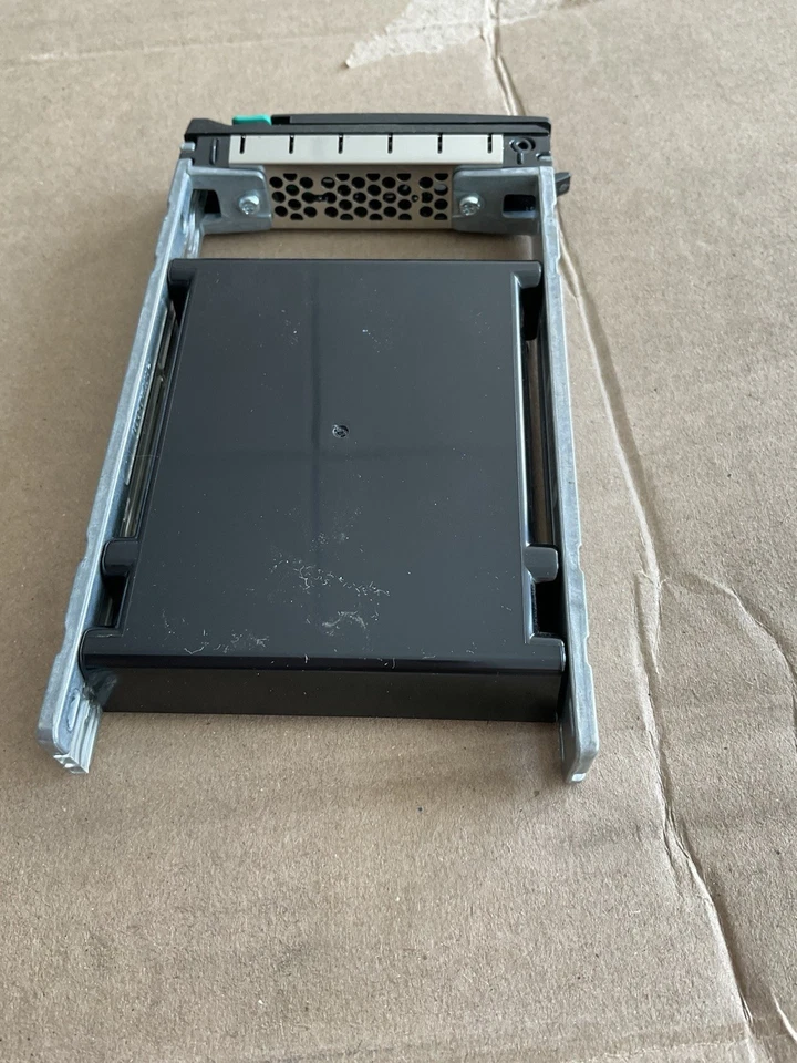 LOT 36 Intel D18154-002 D18156-002 G18877-002 2.5" Hard Drive Tray Caddy Blank - Image 3 of 4