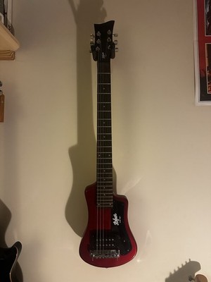 Hofner Electric Travel Guitar Red (Sonicake Bi-Reactor, Gig Bag, and strings.)
