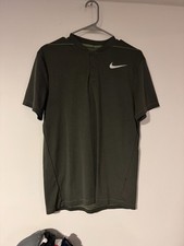Nike Golf Blade Collar Polos - Size Medium