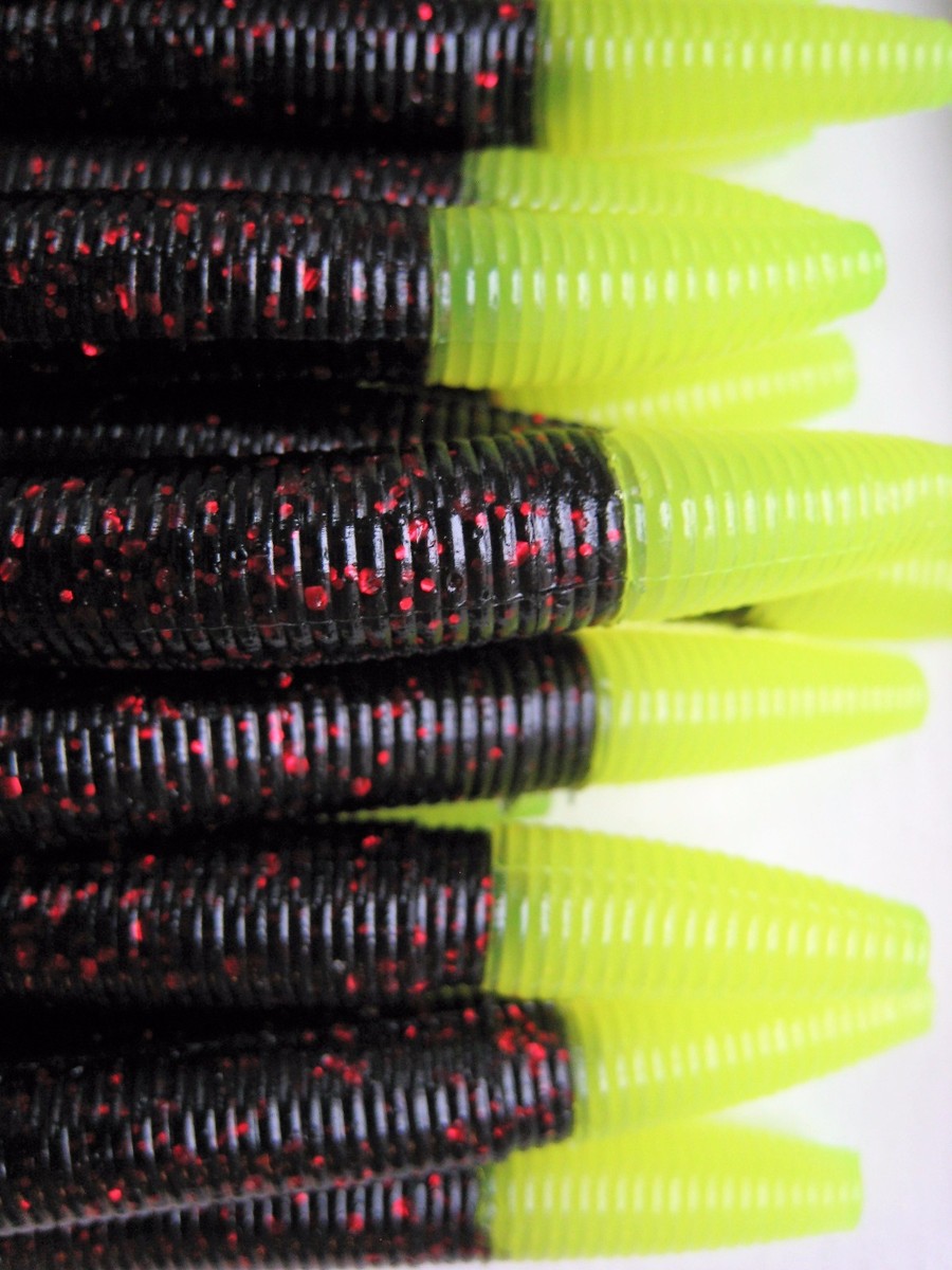 Yamamoto Senko Worm 5, Smoke Black Flake Copper Body Chartreuse Tail