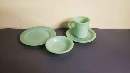 4 FIRE KING RESTAURANT THICK C HANDLE MUG, PLATE, SAUCER, & BOWL ANCHOR HOCKING - Picture 10 of 10