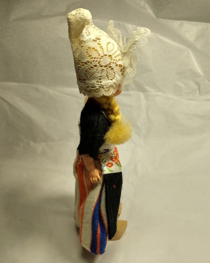 Picture 6 of 11