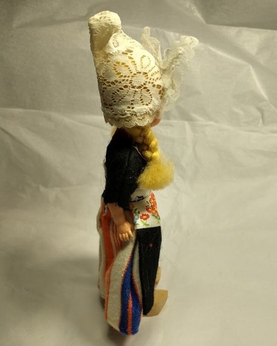 Souvenir Plastic Doll Sleep Eyes Traditional Dutch Folk Costume 1980s - Picture 6 of 11