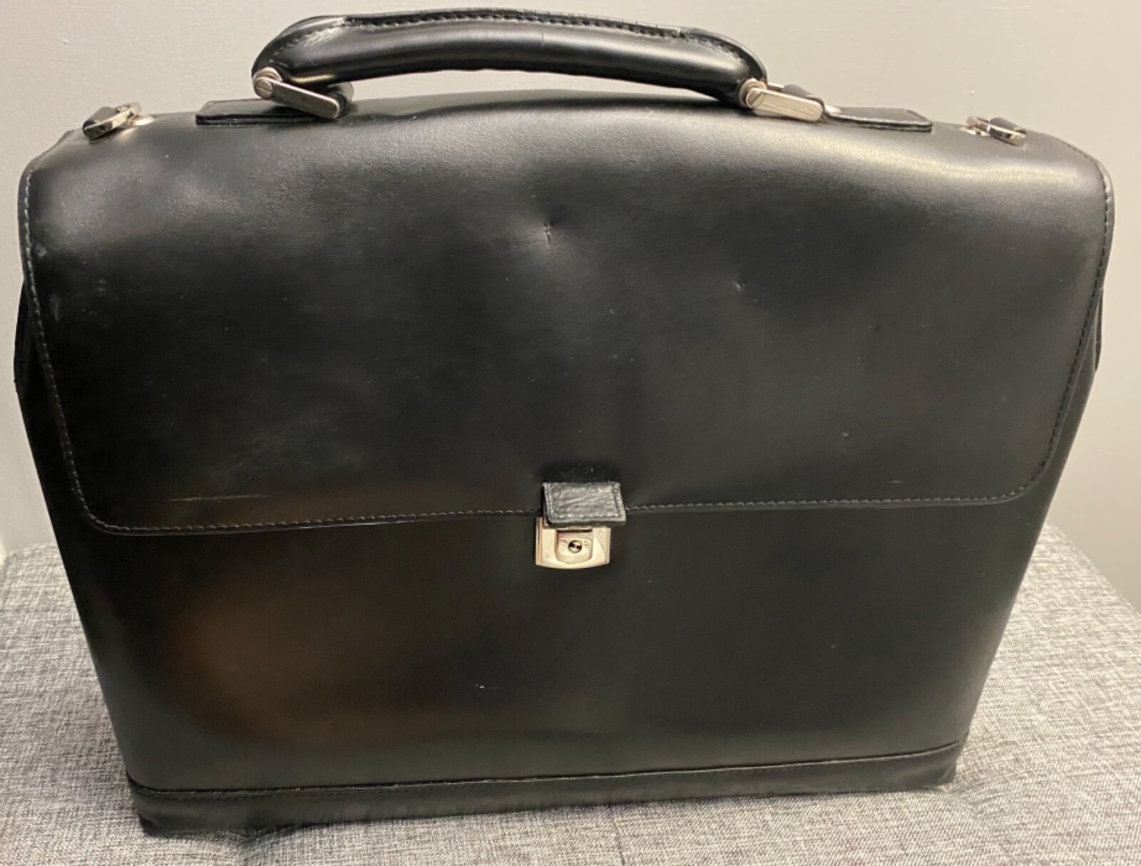 Samsonite Black Leather Briefcase Gem