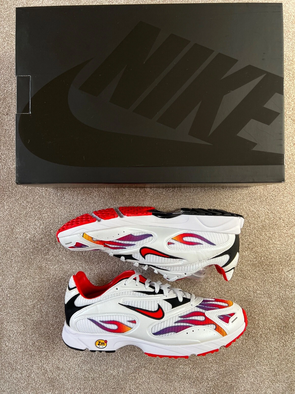 Supreme Nike Zoom Streak Spectrum Plus   Blanc   UK9   Neuf stock mort