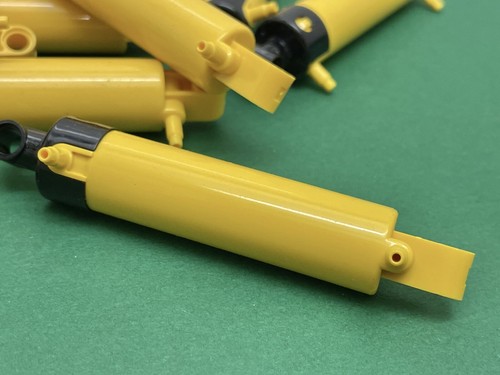 LEGO Technic Pneumatic Cylinder V2, 19467c01, From John Deere 948L-II Skidder - Picture 9 of 12