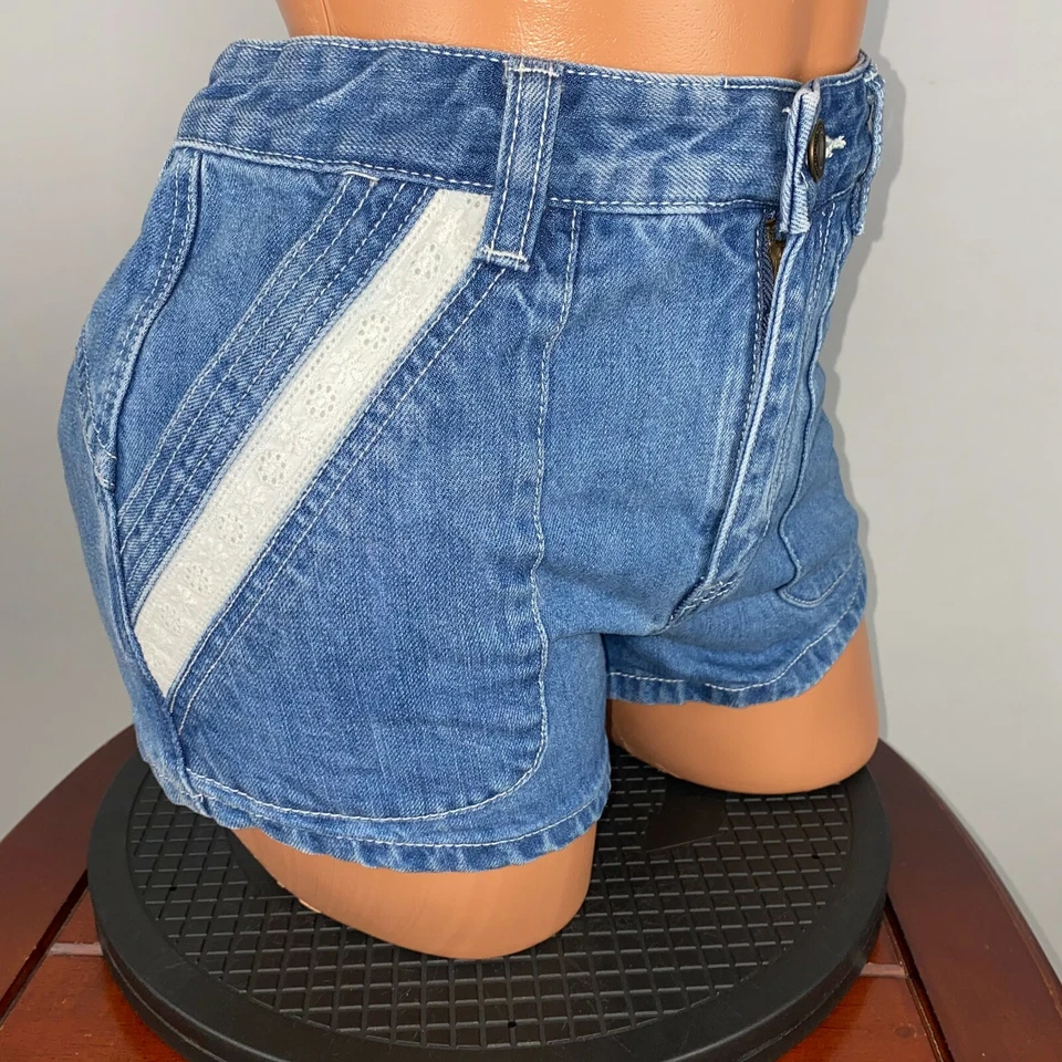 Pantalones cortos Free People W 27 Sweet Surrender tiro alto encaje ganchillo como detalle casi nuevos Foto 4 de 4