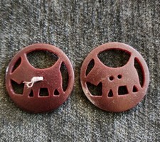 Vintage Plastic Brown Dog Scottie Button 1.25 Inches