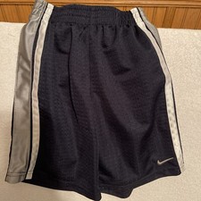 Nike Boys Shorts Sz 7 6-7yrs Athletic Unisex Elastic Waist Black Silver