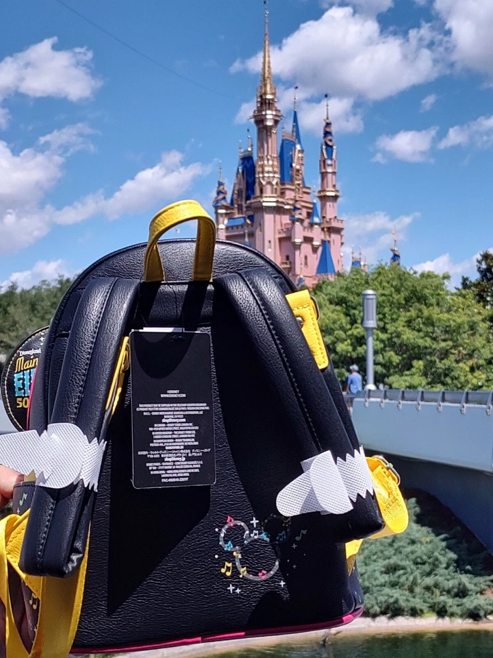 Mochila y orejas Loungefly Main Street Electrical Parade de los parques de Disney nuevas con etiquetas Foto 3 de 4