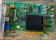 ASUS V9520/128m AGP Grafikkarte mit GeForce 5200. Video DVI VGA Anschlüsse 