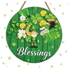 St. Patrick's Day Door Sign Wooden Hanging Decor with Rope Green Shamrock Hat