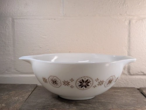 Vintage Pyrex Bowl 4 QT Town and Country Pattern 444 Cinderella Nesting Mixing