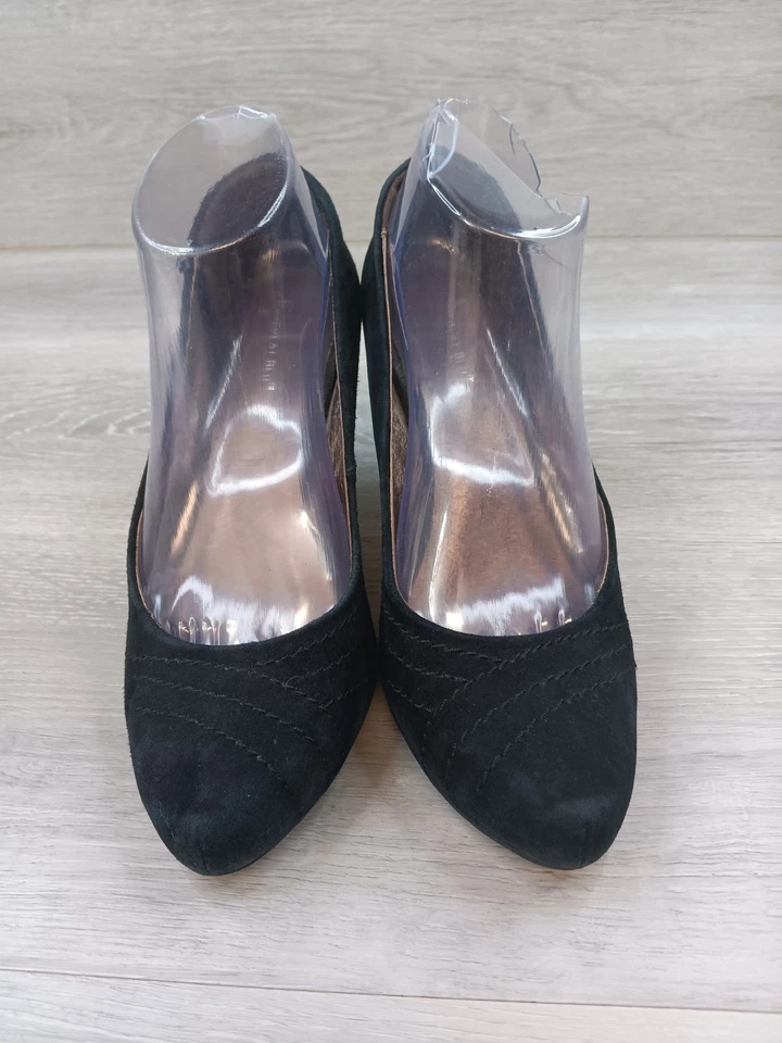 Zapatos de tacón de cuña Chocolat Blu para mujer talla 8 de cuero negro sin cordones punta almendra Foto 2 de 4