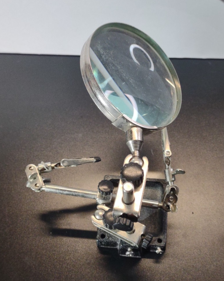 Third Hand Soldering Iron Stand Clamp Vise Clip Tool Magnifying Glass Jewelry