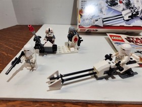 LEGO 8084 Star Wars Snowtrooper Battle Pack Complete