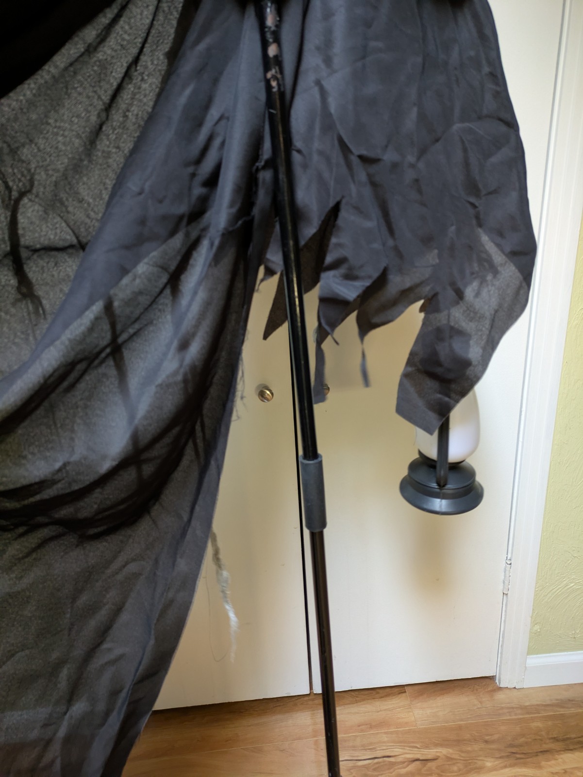 Haunted hill farm animatronic grim reaper with lantern Halloween prop 70" spooky