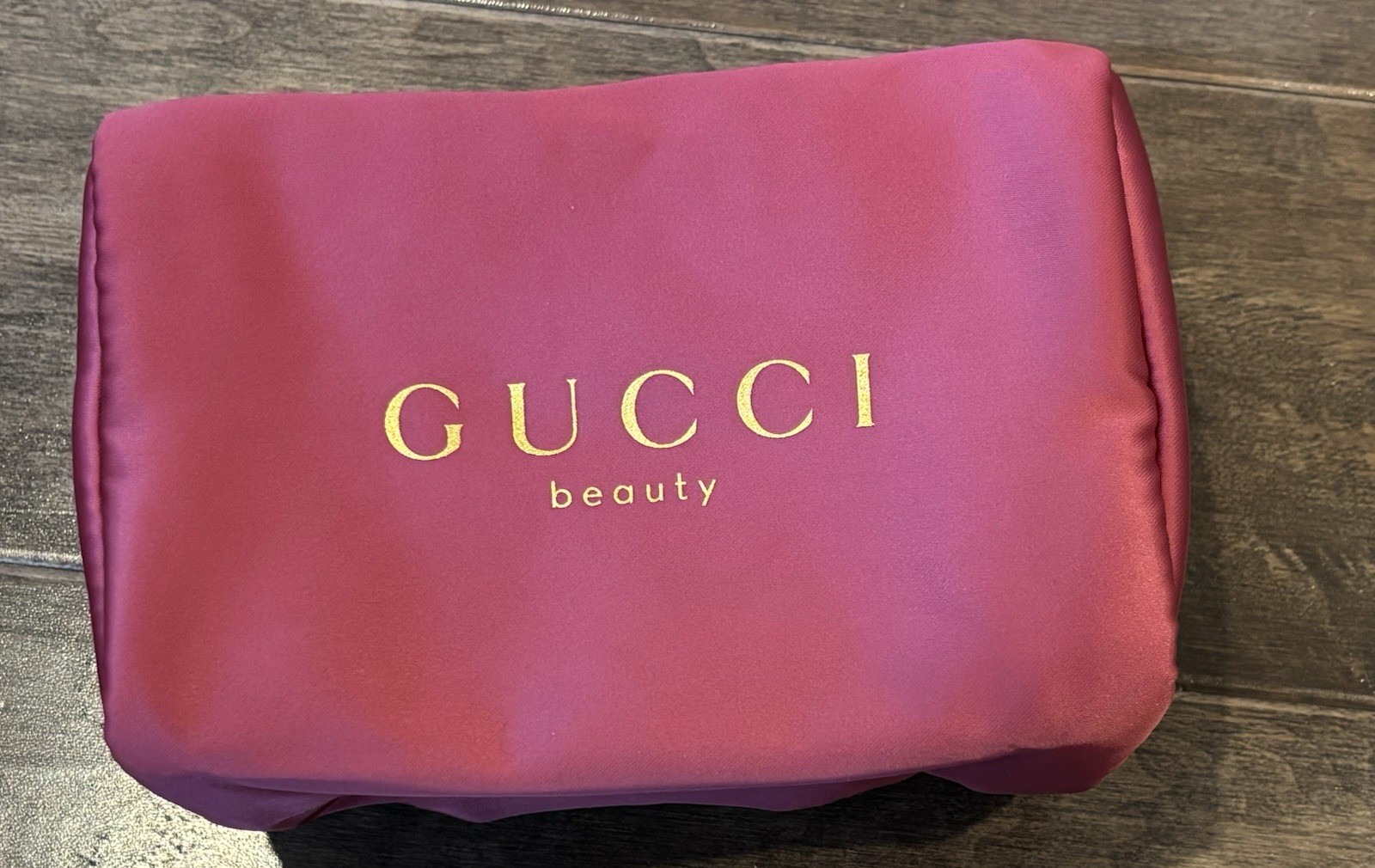 Gucci Beauty Borsa per Trucchi con Cerniera Rosa Pouch Cosmetico
