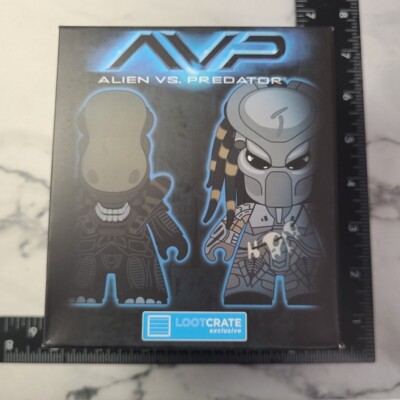 Loot Crate Exclusive Alien VS Predator AVP Titan Vinyl 4.5'' Figure Blind Box NEW