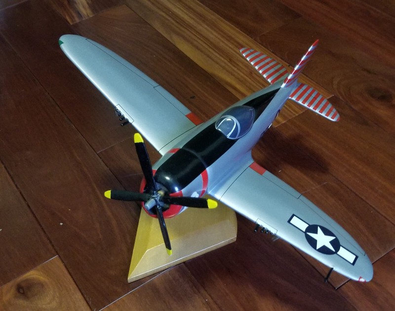 Bubbletop P-47 Thunderbolt WWII wooden model airplane