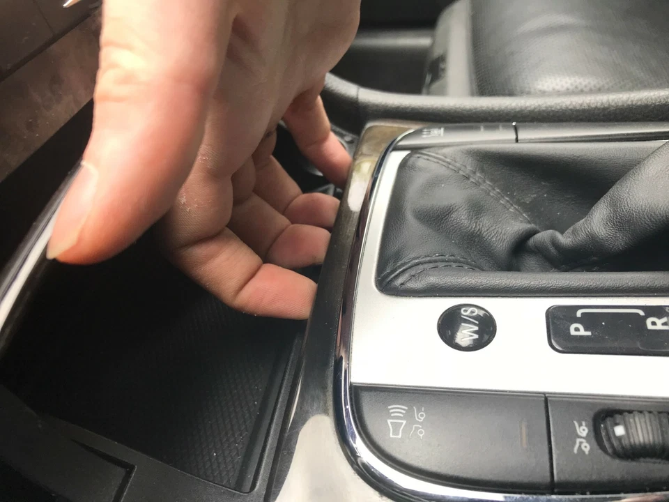 W211 elektrisches Geheimfach: Aktivierung bei Comand, Fremdradio, Android Radio - Bild 3 von 4