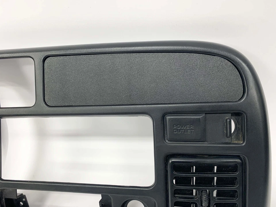 Placa de interruptor portavasos Ram 94-97 Foto 3 de 4