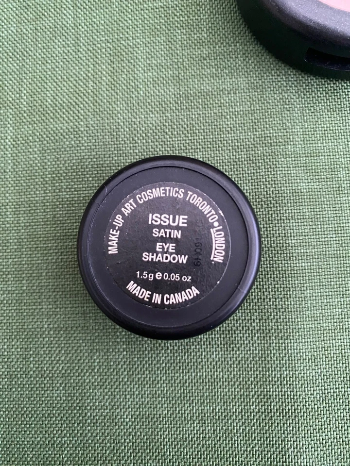 MAC Extra Dimension Skinfinish - Highlighter Puder Powder - Bild 4 von 4